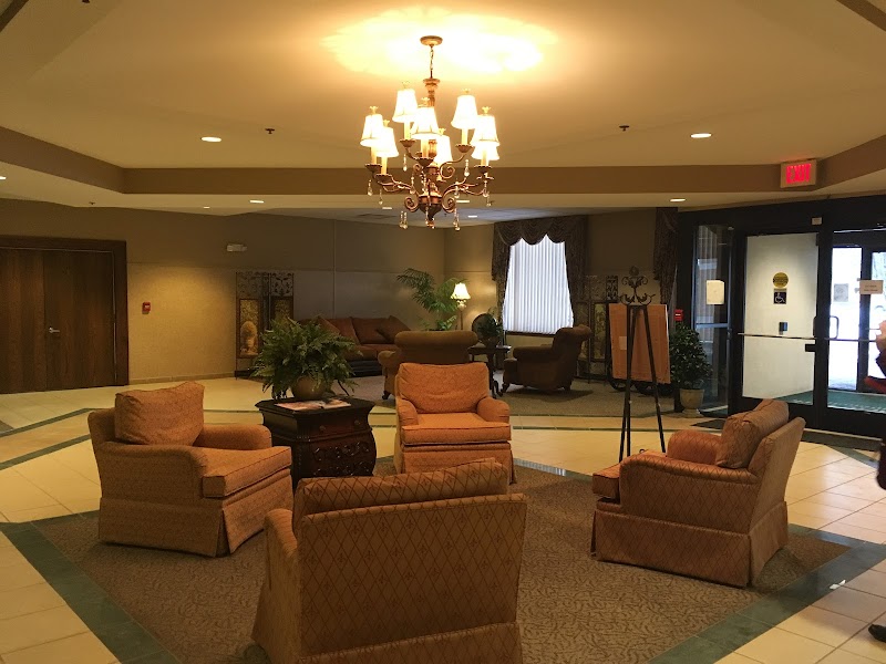 Windemere Park Health and Rehabilitation Center nursing home in Warren, MI - Photo 3 of 10