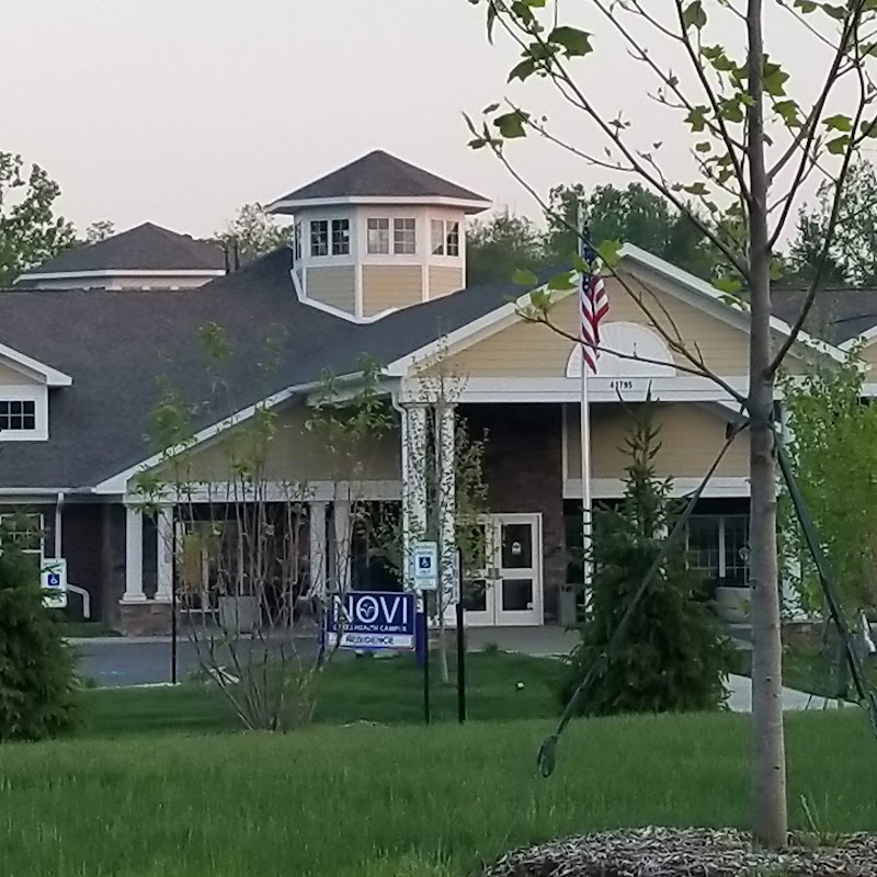 Novi Lakes Health Campus nursing home in Novi, MI - Photo 5 of 10