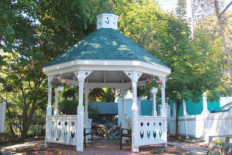 Northville Manor nursing home in Northville, MI - Photo 5 of 5