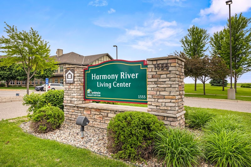 HARMONY RIVER LIVING CENTER nursing home in HUTCHINSON, MN - Photo 3 of 10