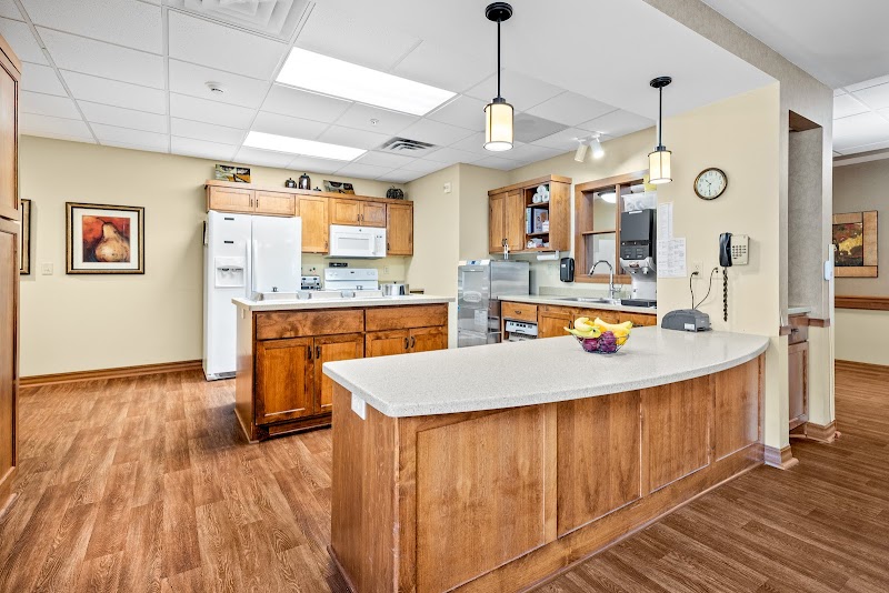 HARMONY RIVER LIVING CENTER nursing home in HUTCHINSON, MN - Photo 4 of 10