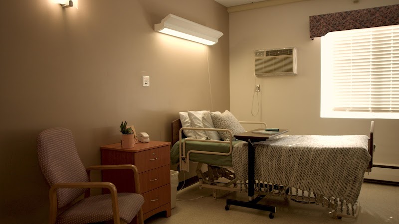 The Estates at St Louis Park LLC nursing home in SAINT LOUIS PARK, MN - Photo 3 of 5