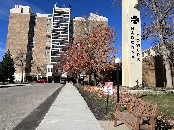 MADONNA TOWERS OF ROCHESTER INC nursing home in ROCHESTER, MN - Photo 1 of 5