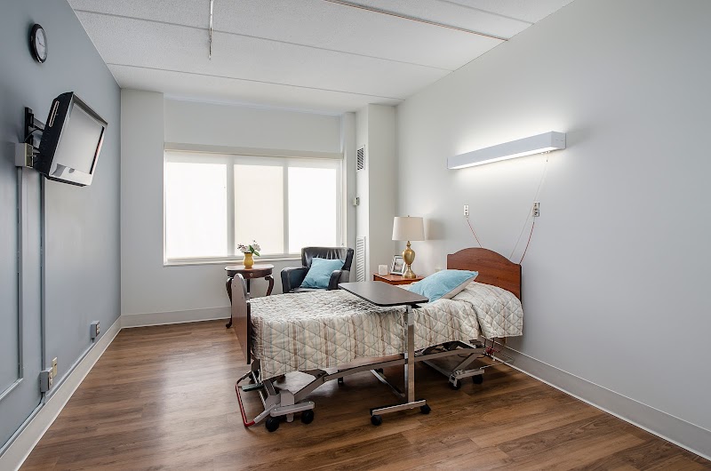 EDENBROOK OF EDINA nursing home in MINNEAPOLIS, MN - Photo 2 of 5