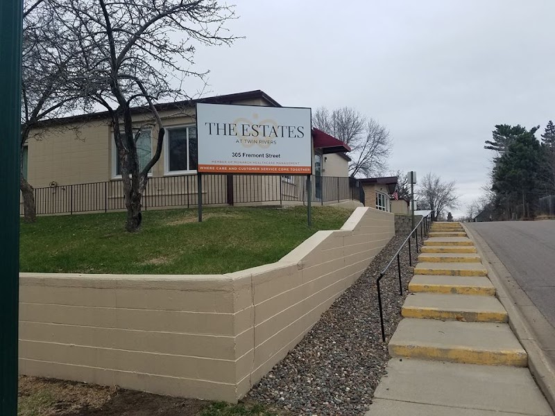 The Estates At Twin Rivers Llc nursing home in ANOKA, MN - Photo 4 of 5
