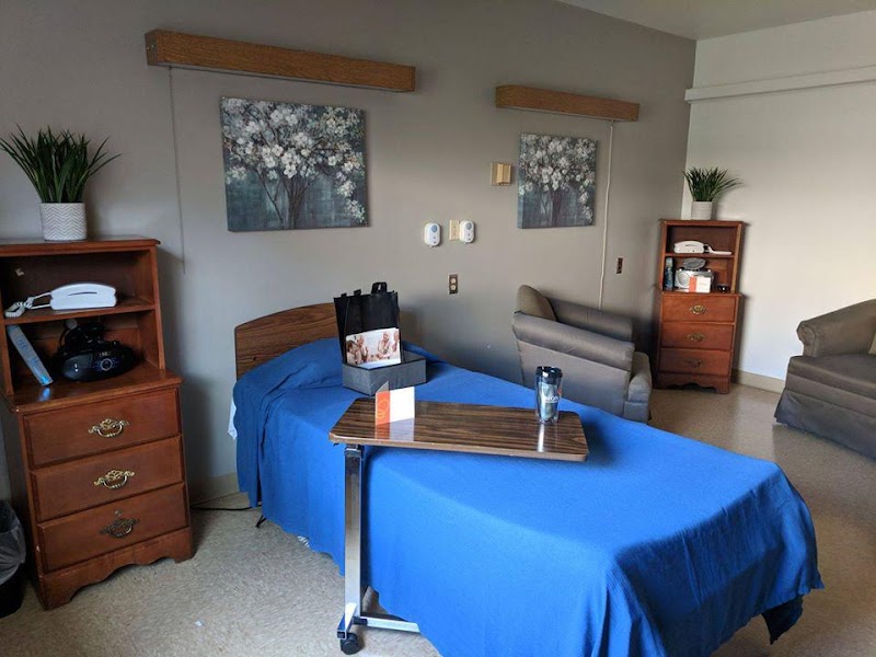 The Estates at Bloomington LLC nursing home in BLOOMINGTON, MN - Photo 5 of 5