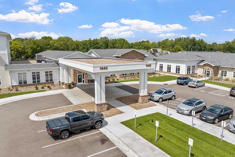 HARMONY GARDENS nursing home in MAPLEWOOD, MN - Photo 2 of 10