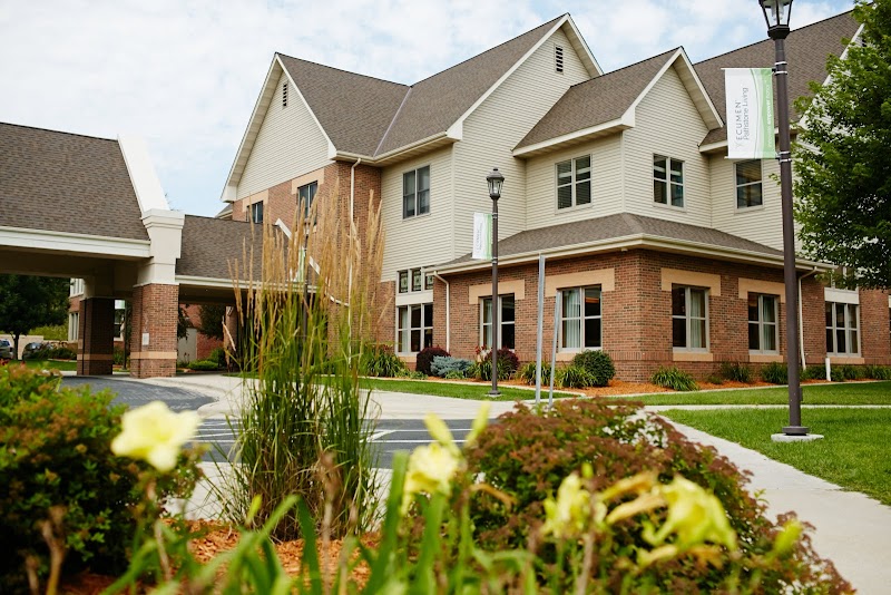 Pathstone Living nursing home in MANKATO, MN - Photo 2 of 5