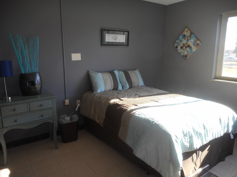 Central Health Care Center nursing home in LE CENTER, MN - Photo 3 of 5