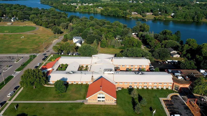 Bethany On The Lake LLC nursing home in ALEXANDRIA, MN - Photo 2 of 10