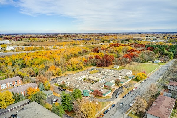 Edenbrook of St Cloud nursing home in SAINT CLOUD, MN - Photo 1 of 5