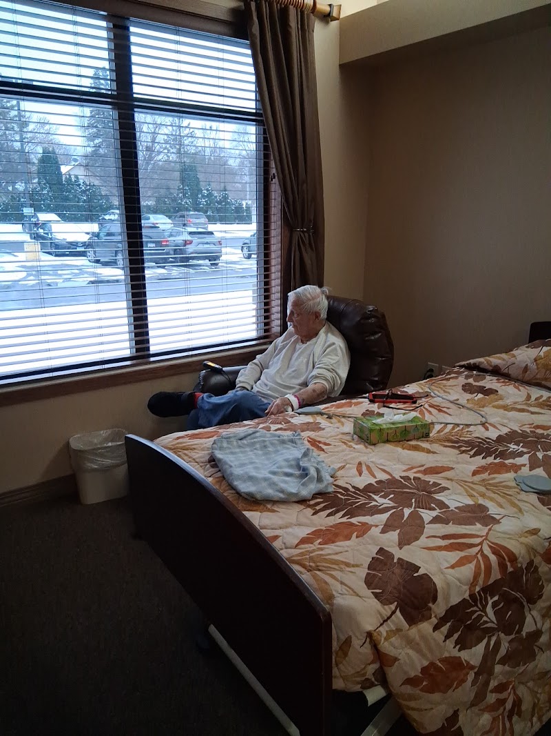 PARK RIVER ESTATES CARE CENTER nursing home in COON RAPIDS, MN - Photo 2 of 2