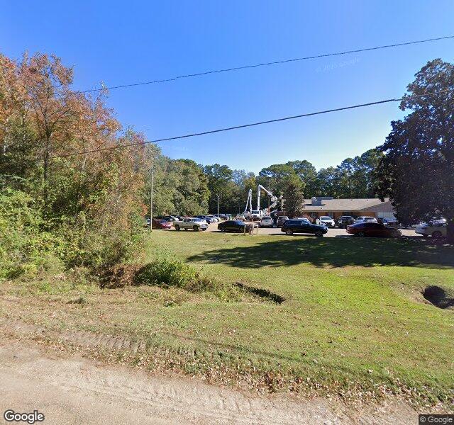 COURTYARD HEALTH AND REHABILITATION nursing home in MCCOMB, MS - Photo 5 of 5