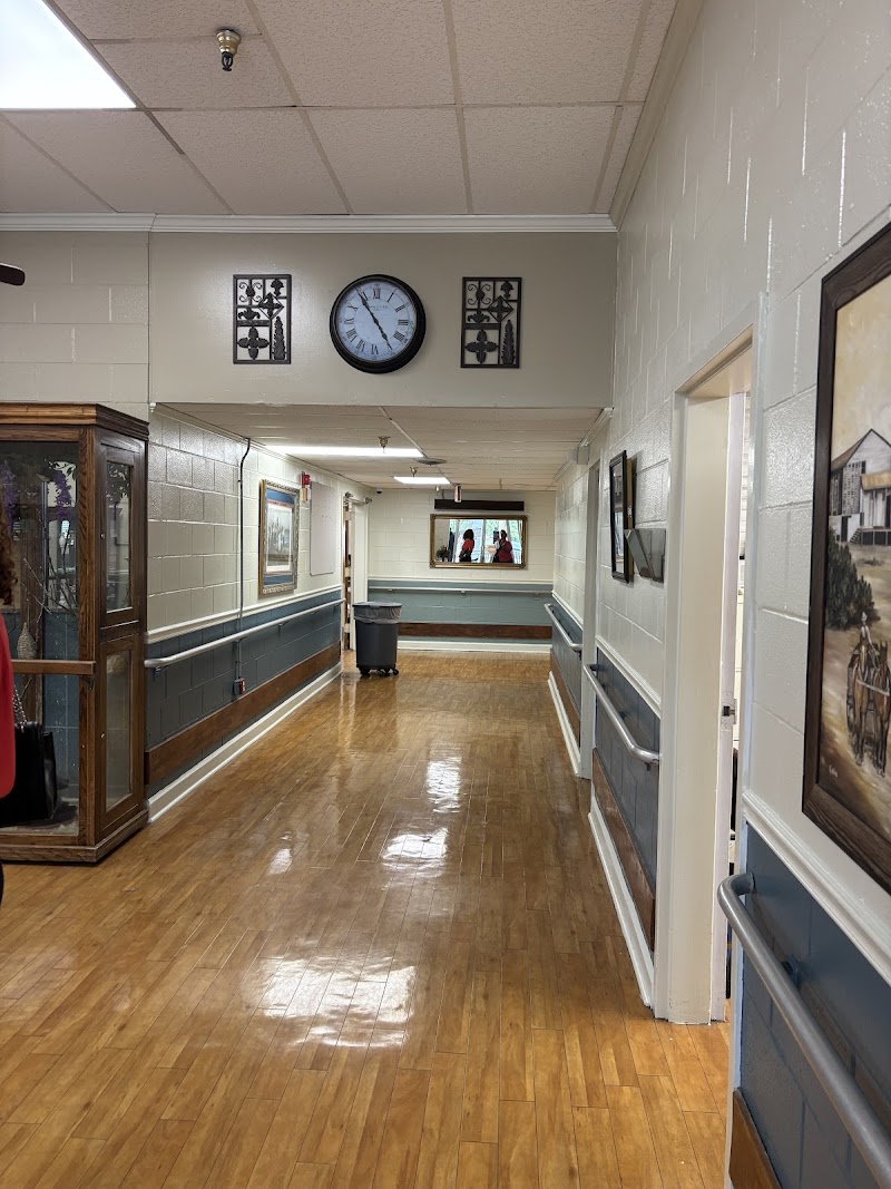 GLEN OAKS NURSING CENTER nursing home in LUCEDALE, MS - Photo 5 of 10