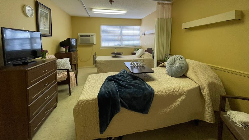 DELTA REHABILITATION AND HEALTHCARE CENTER nursing home in CLEVELAND, MS - Photo 4 of 5