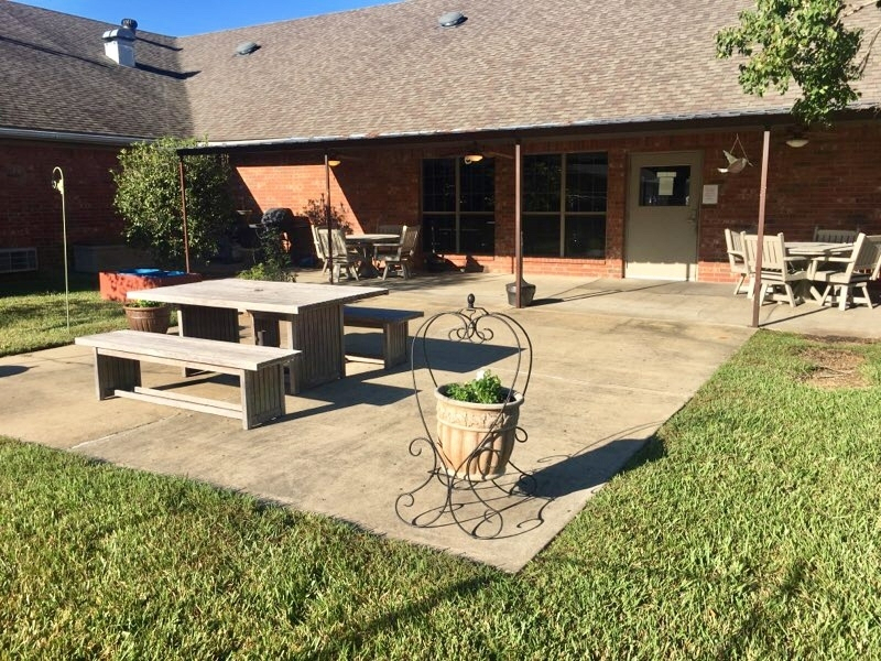 COPIAH LIVING CENTER nursing home in CRYSTAL SPRINGS, MS - Photo 2 of 5