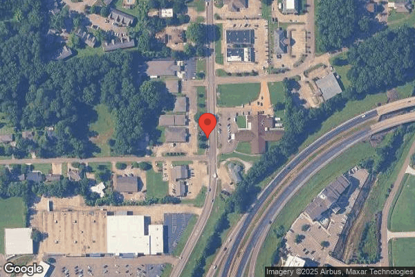 VINEYARD COURT NURSING CENTER nursing home in COLUMBUS, MS - Photo 1 of 5