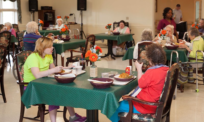 SILVER CROSS HEALTH & REHAB nursing home in BROOKHAVEN, MS - Photo 5 of 10