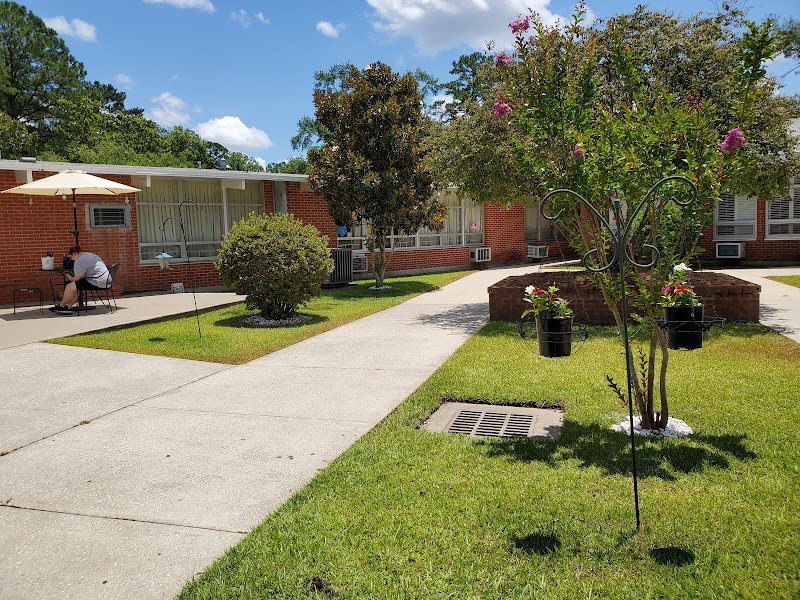 POPLAR SPRINGS NURSING CTR, LLC nursing home in MERIDIAN, MS - Photo 2 of 5