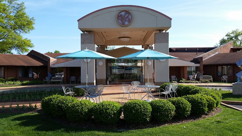 DELMAR GARDENS WEST nursing home in TOWN AND COUNTRY, MO - Photo 4 of 5