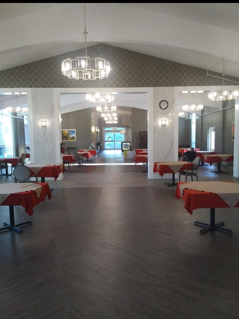 BIG BEND WOODS HEALTHCARE CENTER nursing home in VALLEY PARK, MO - Photo 4 of 5