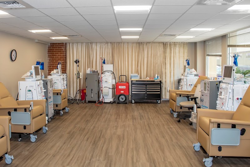 HIGHLAND REHABILITATION & HEALTH CARE CENTER nursing home in KANSAS CITY, MO - Photo 4 of 5