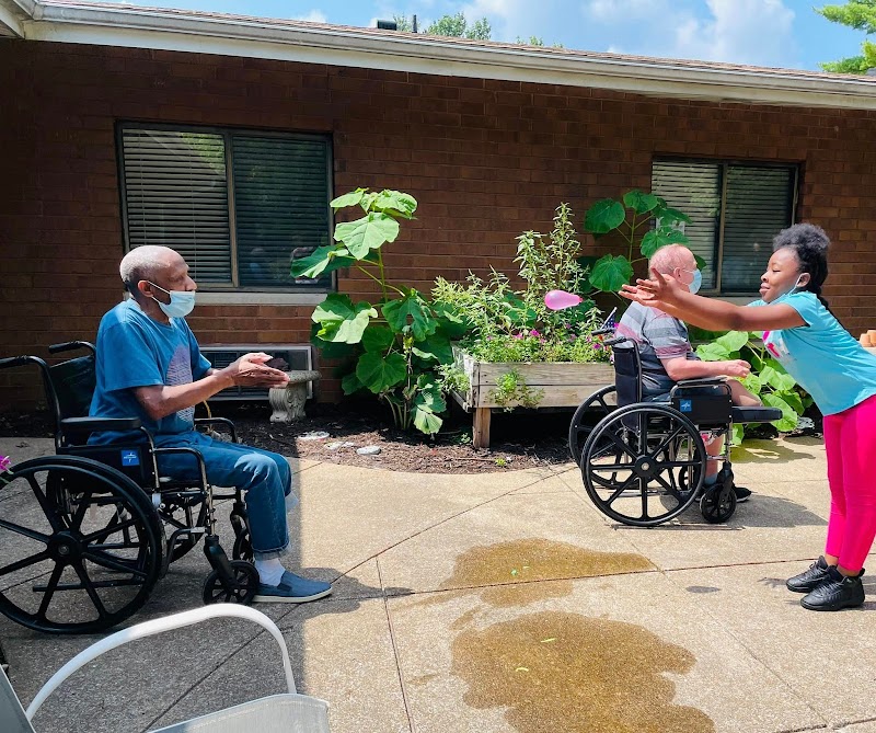 CHRISTIAN EXTENDED CARE & REHABILITATION nursing home in SAINT LOUIS, MO - Photo 3 of 10