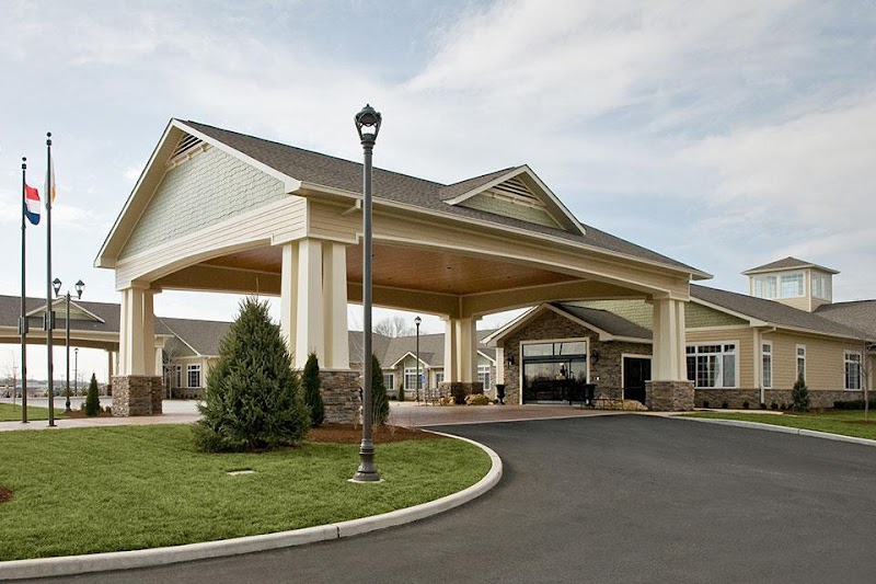LIFE CARE CENTER OF CAPE GIRARDEAU nursing home in CAPE GIRARDEAU, MO - Photo 2 of 5