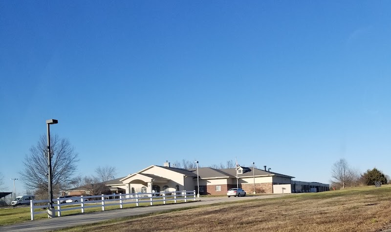 MARIES MANOR nursing home in VIENNA, MO - Photo 2 of 5