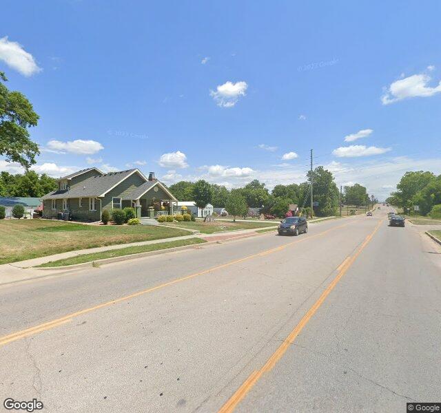 CLINTON HEALTHCARE AND REHABILITATION CENTER nursing home in CLINTON, MO - Photo 2 of 2