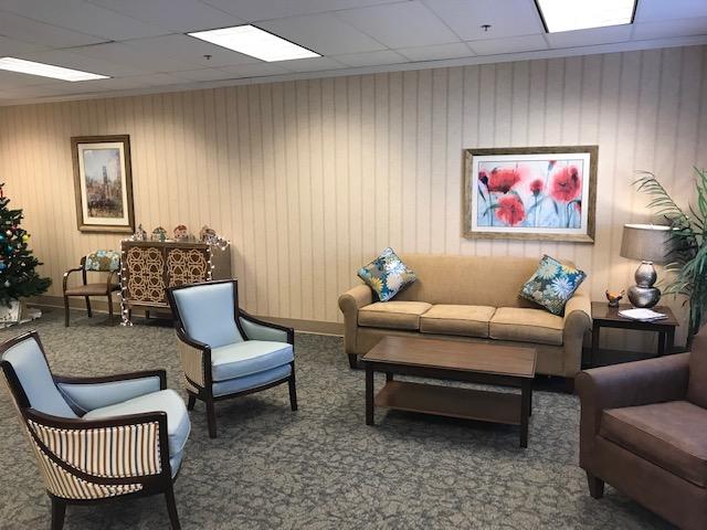 NEW MARK REHAB AND HEALTHCARE CENTER nursing home in KANSAS CITY, MO - Photo 4 of 5