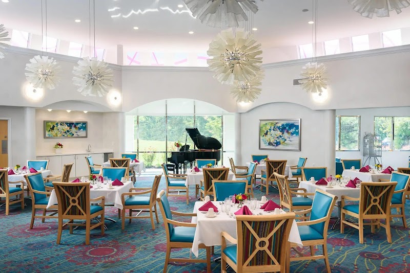 DELMAR GARDENS SOUTH nursing home in SAINT LOUIS, MO - Photo 3 of 10