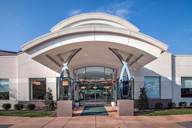 DELMAR GARDENS NORTH nursing home in BLACK JACK, MO - Photo 2 of 5