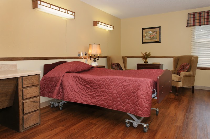 LIFE CARE CENTER OF SULLIVAN nursing home in SULLIVAN, MO - Photo 5 of 5