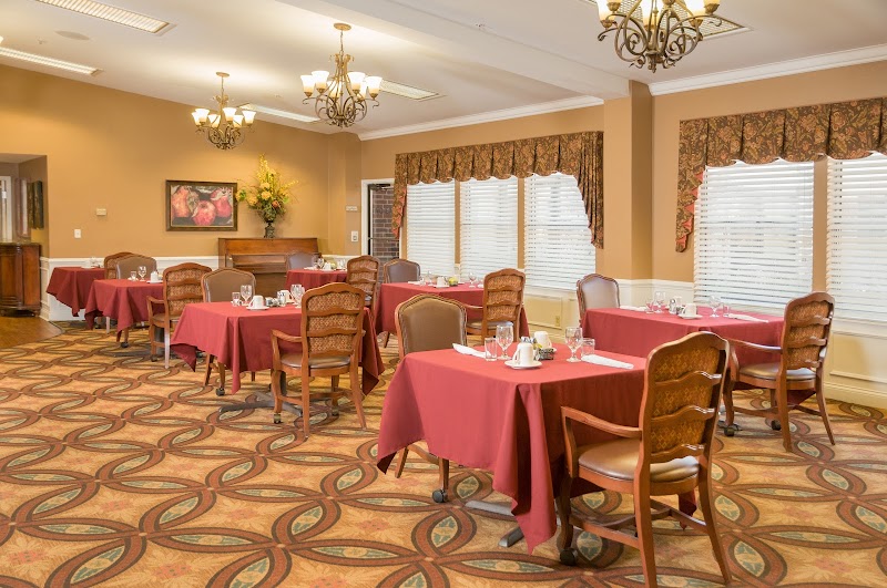 LIFE CARE CENTER OF BRIDGETON nursing home in BRIDGETON, MO - Photo 4 of 5