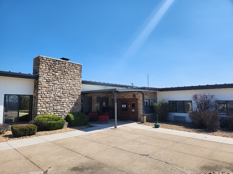 POINT LOOKOUT NURSING & REHAB nursing home in HOLLISTER, MO - Photo 4 of 5