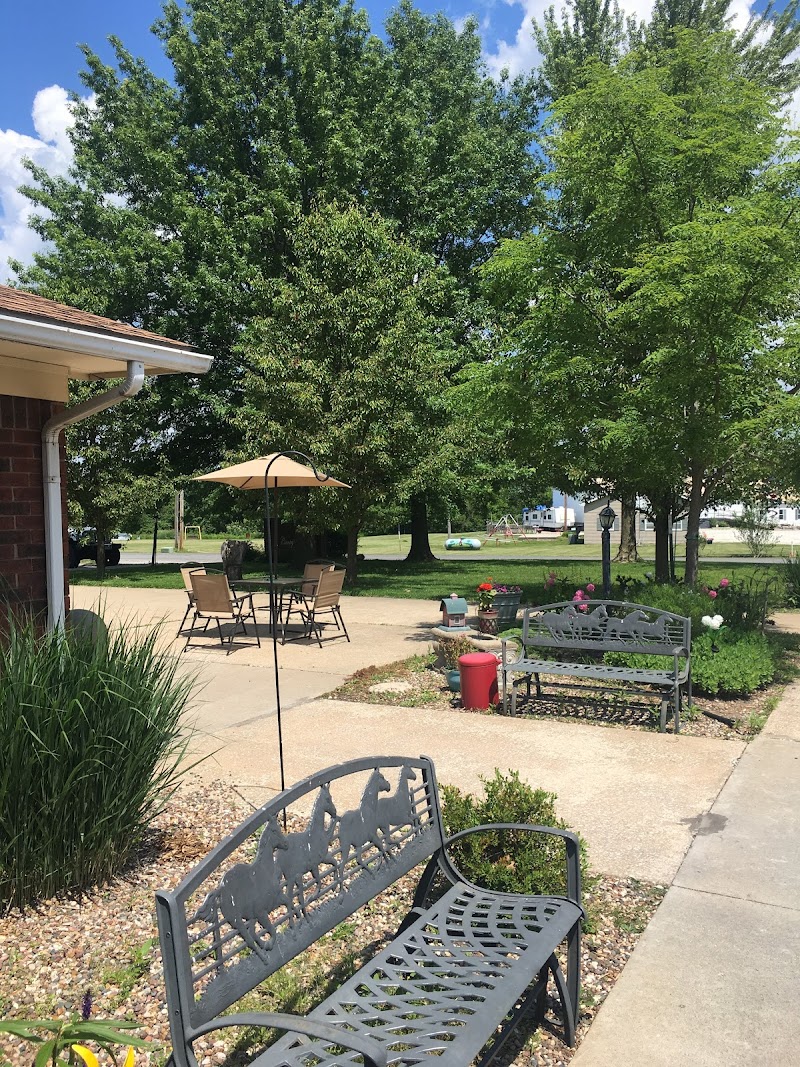 Country View Nursing nursing home in BOWLING GREEN, MO - Photo 4 of 5