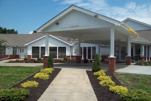 EDGEWOOD MANOR HEALTH CARE CENTER nursing home in RAYTOWN, MO - Photo 3 of 5
