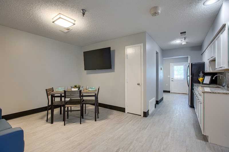 SUNRISE NURSING & REHABILITATION nursing home in RAYMORE, MO - Photo 4 of 5