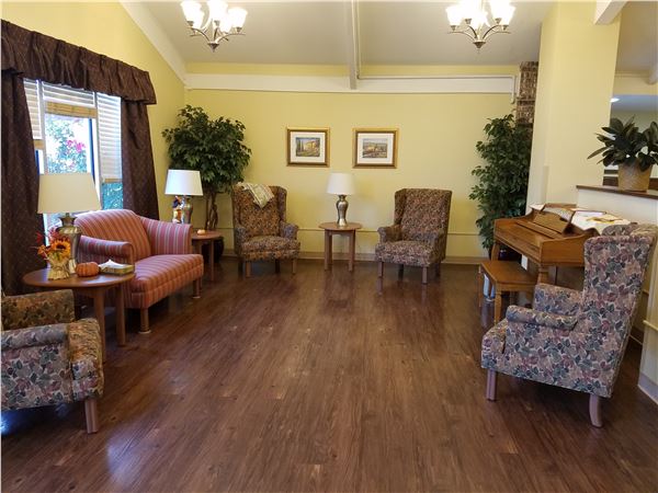 PIN OAKS LIVING CENTER nursing home in MEXICO, MO - Photo 2 of 5