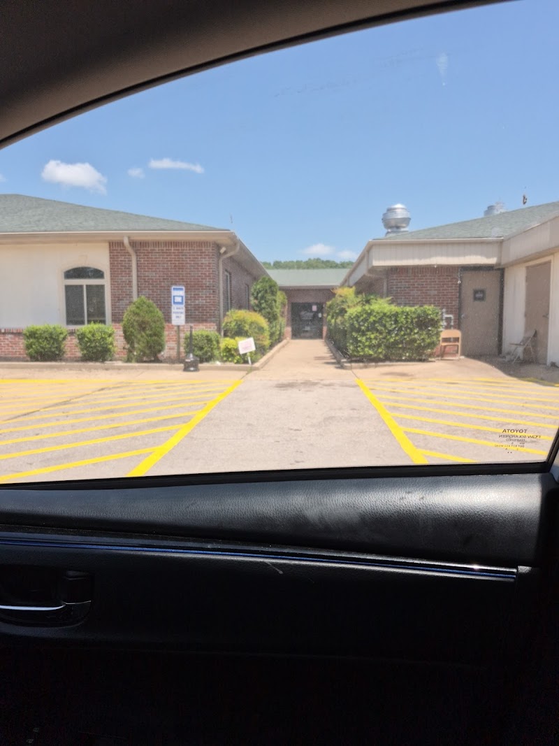 OAKDALE CARE CENTER nursing home in POPLAR BLUFF, MO - Photo 3 of 5