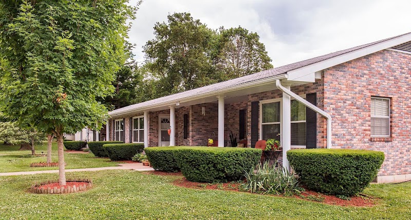 FARMINGTON PRESBYTERIAN MANOR nursing home in FARMINGTON, MO - Photo 2 of 10