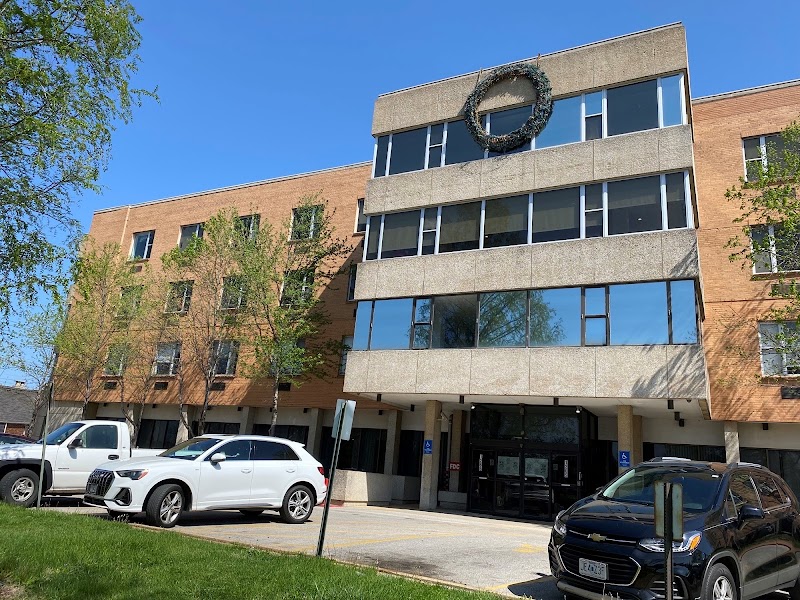 HILLSIDE REHAB AND HEALTHCARE CENTER nursing home in SAINT LOUIS, MO - Photo 2 of 5