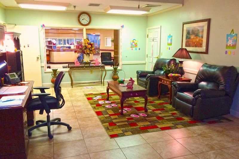 ATRIUM PLACE HEALTH AND REHABILITATION nursing home in SAINT LOUIS, MO - Photo 3 of 5