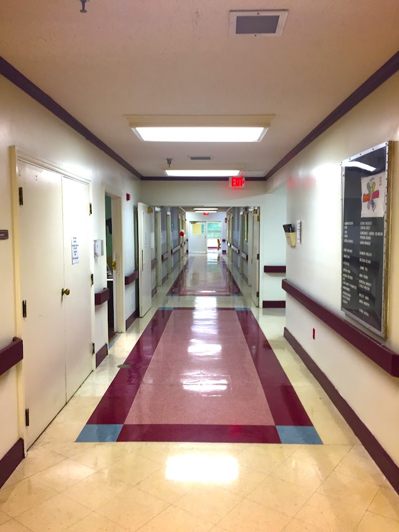 ATRIUM PLACE HEALTH AND REHABILITATION nursing home in SAINT LOUIS, MO - Photo 4 of 5