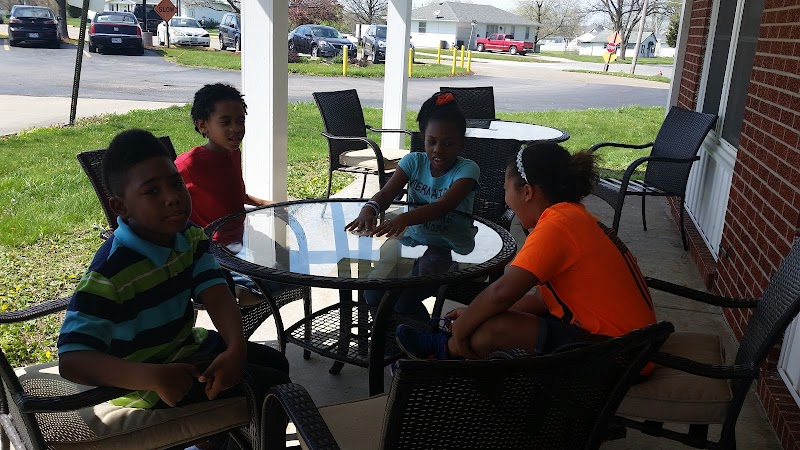 MONROE MANOR nursing home in PARIS, MO - Photo 3 of 5