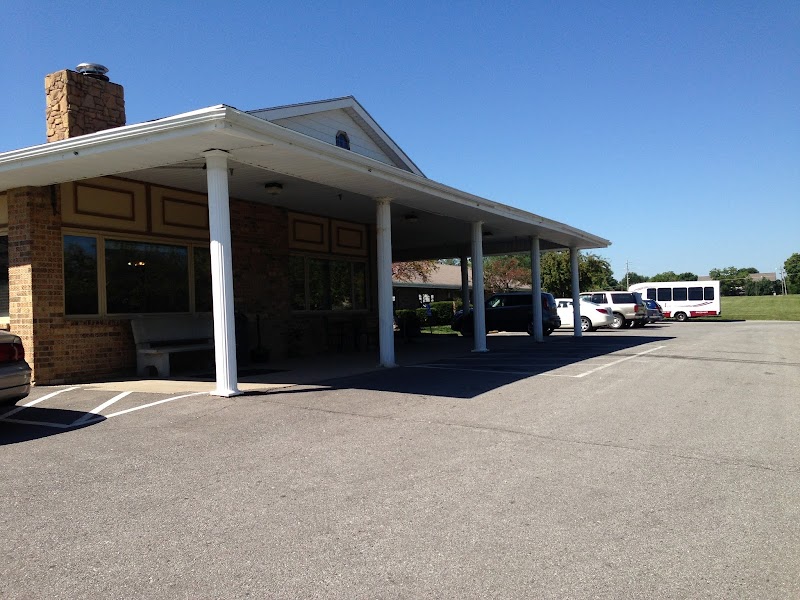 BLUE SPRINGS WELLNESS & REHABILITATION nursing home in BLUE SPRINGS, MO - Photo 2 of 5