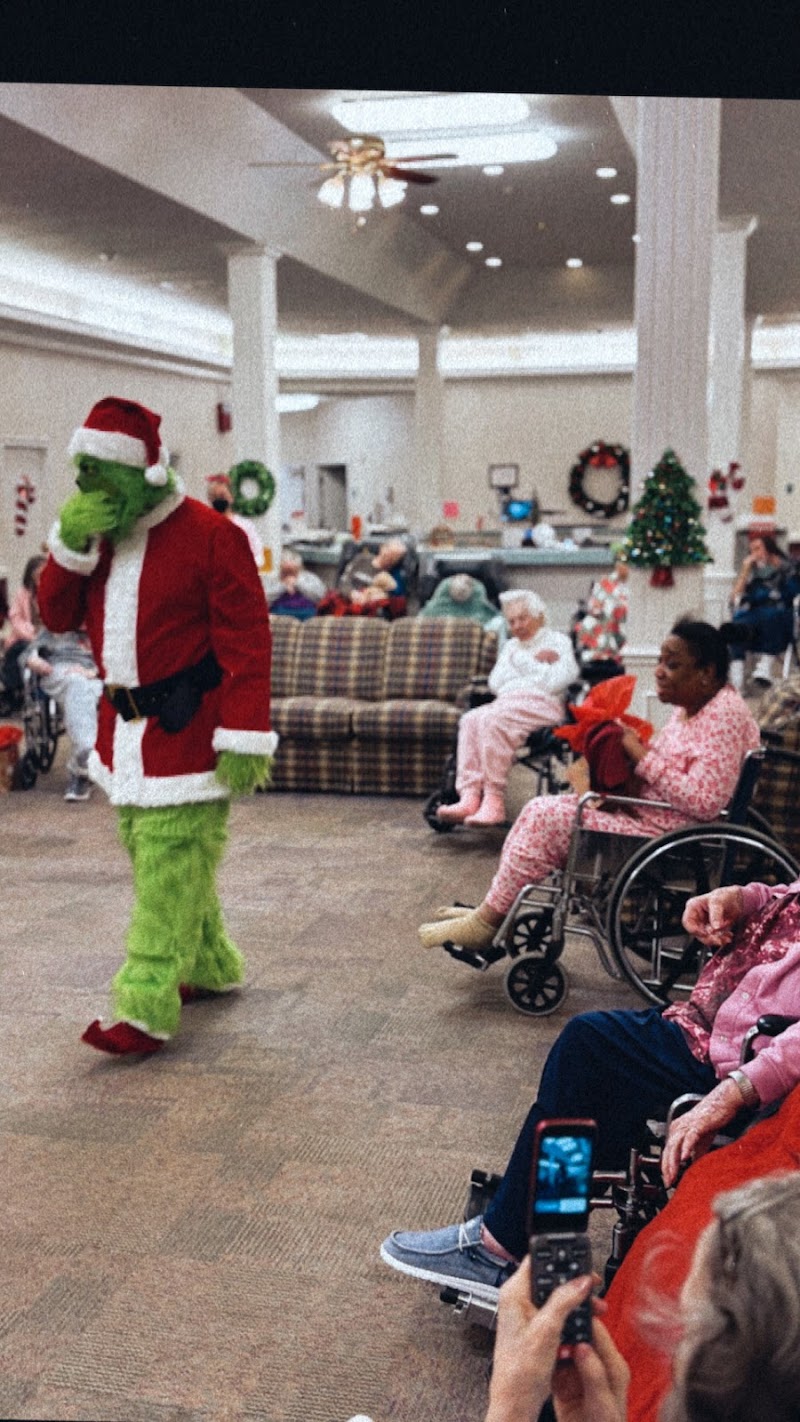 COUNTRY CLUB REHAB AND HEALTHCARE CENTER nursing home in WARRENSBURG, MO - Photo 5 of 5