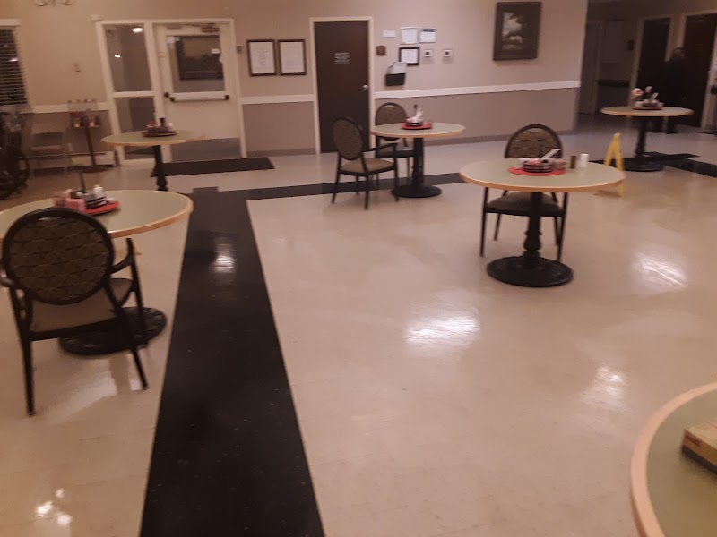 PLEASANT VALLEY MANOR CARE CENTER nursing home in LIBERTY, MO - Photo 3 of 10