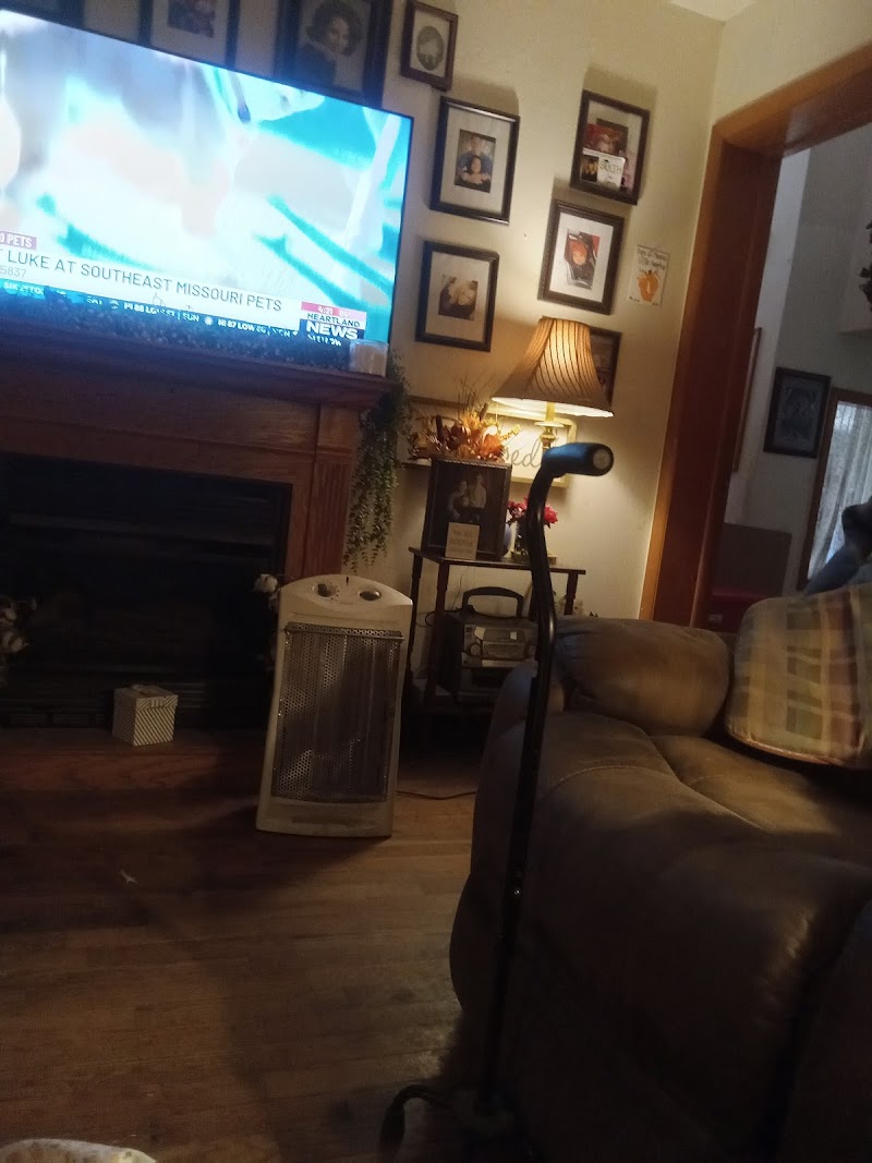 ESTATES OF PERRYVILLE, LLC, THE nursing home in PERRYVILLE, MO - Photo 2 of 3